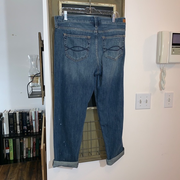 The A&F Boyfriend Straight Jean - Picture 7 of 7